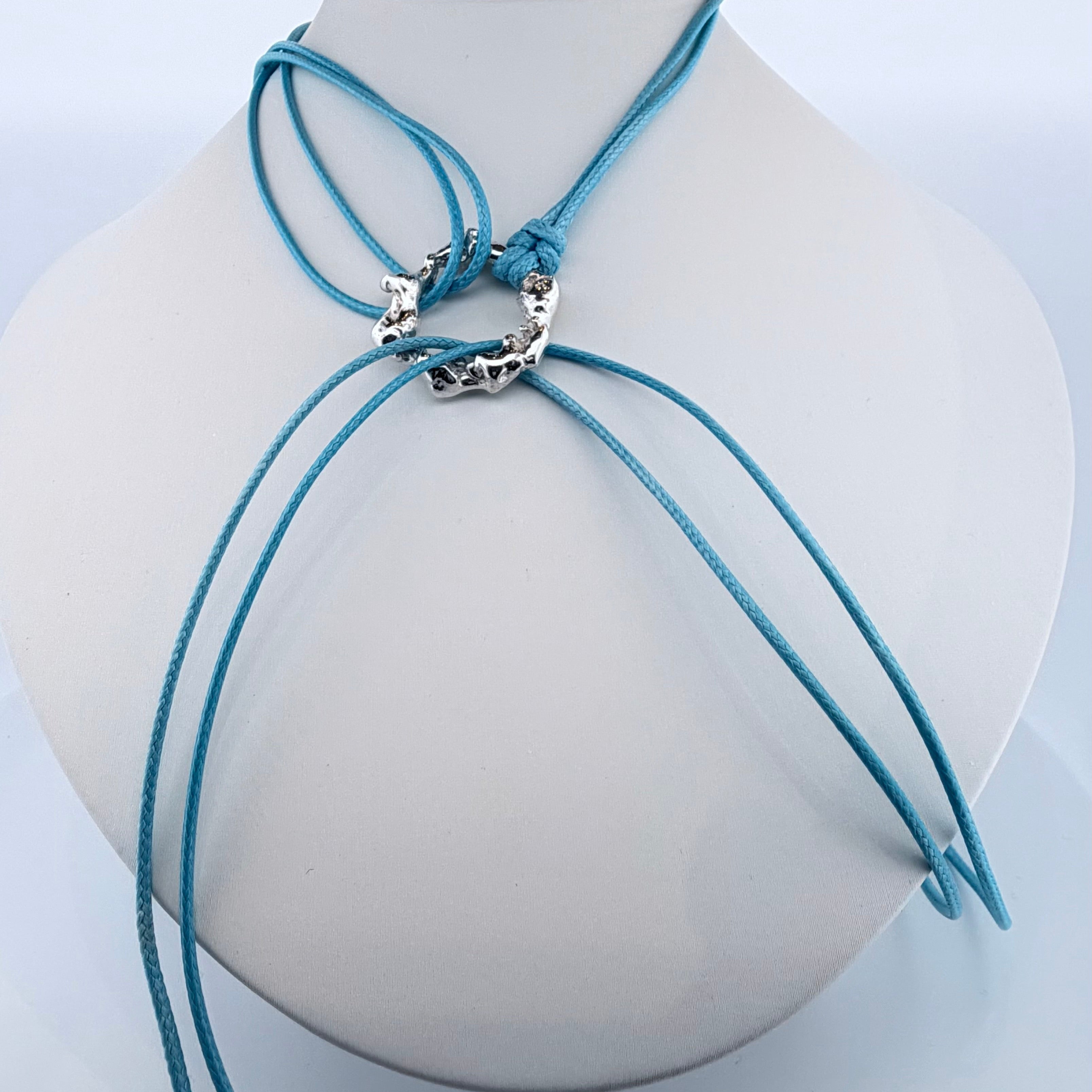 Collana Argento925 con Ciondolo Materico e Cordino Colorato | Gioiello Artigianale Farbilia